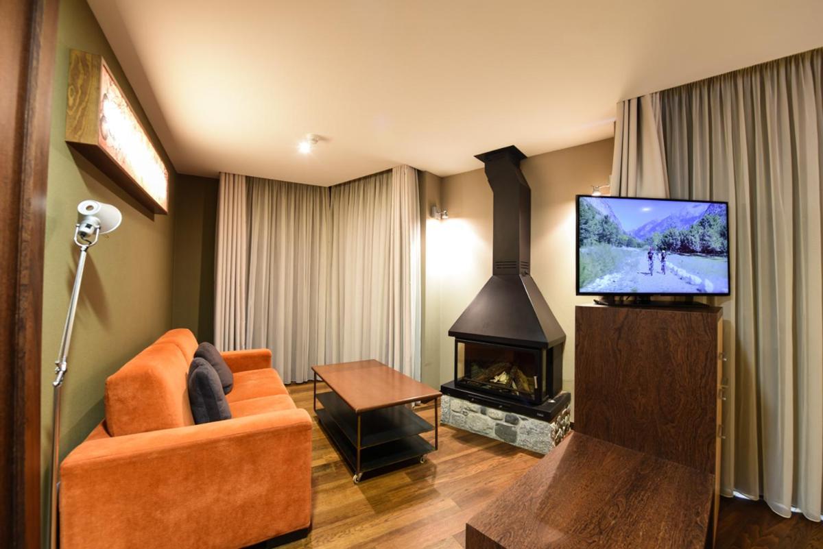 Sommos Hotel Aneto Benasque Eksteriør billede