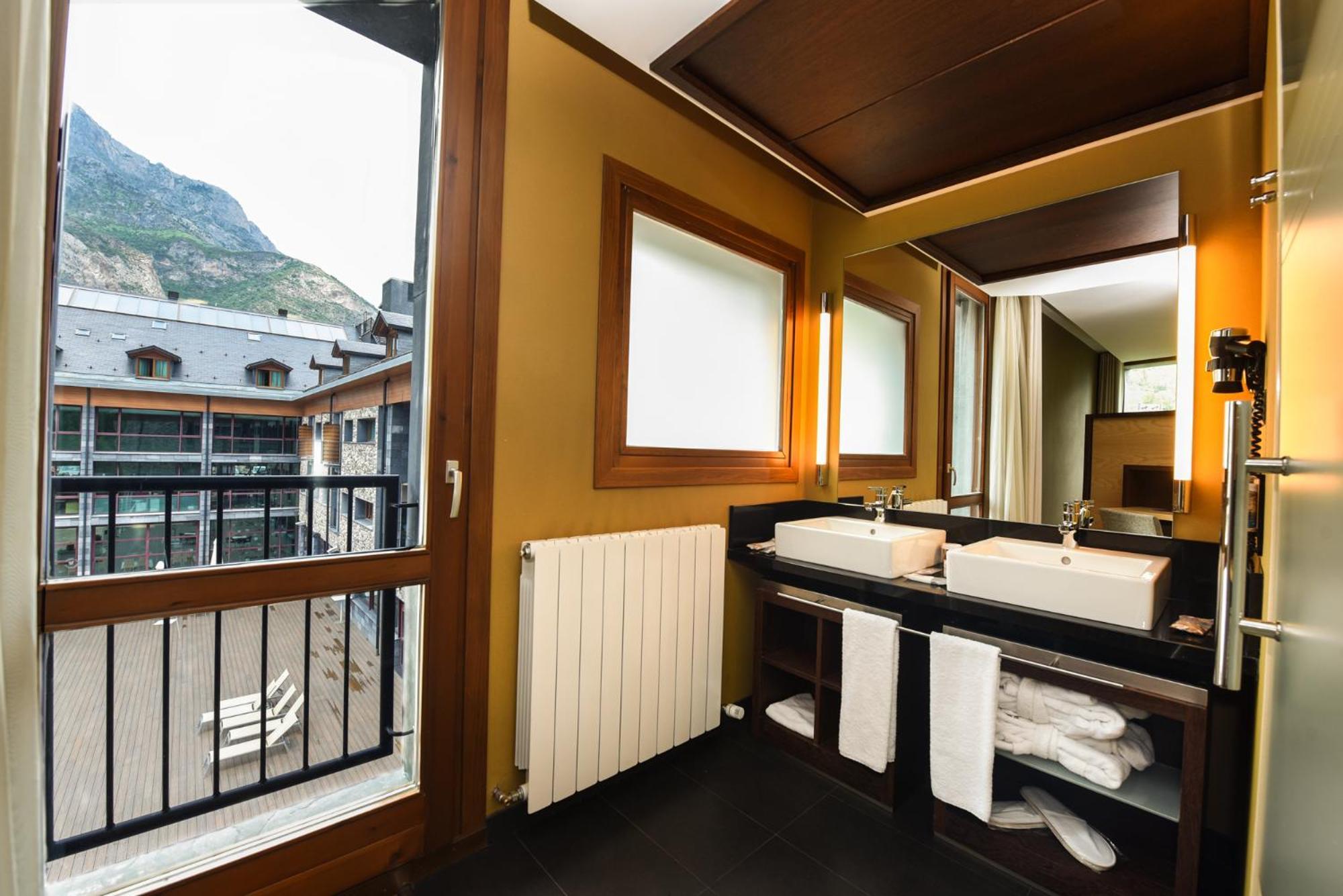 Sommos Hotel Aneto Benasque Eksteriør billede