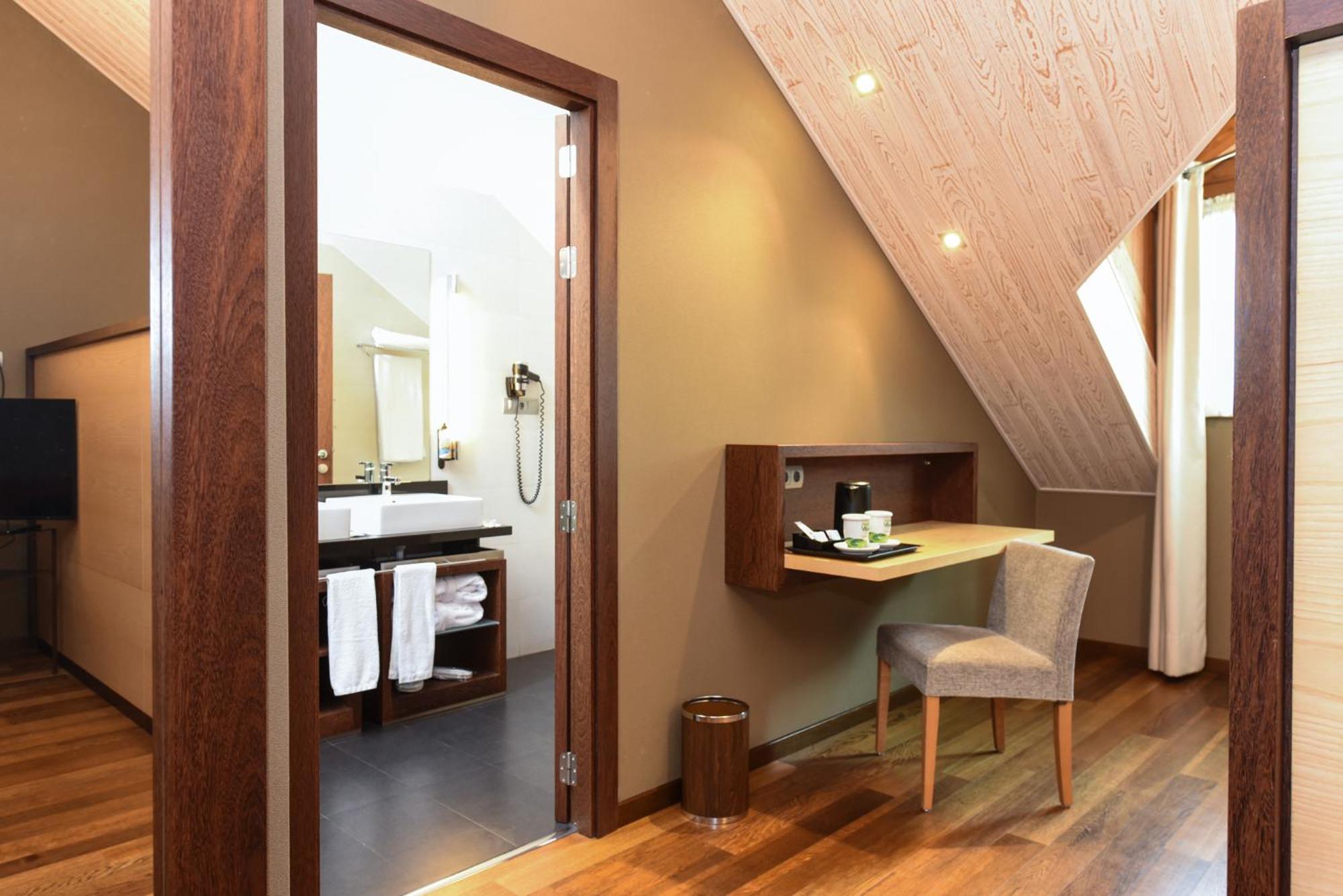 Sommos Hotel Aneto Benasque Eksteriør billede