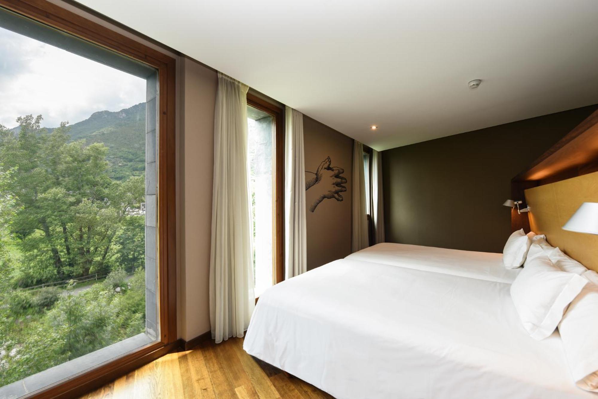 Sommos Hotel Aneto Benasque Værelse billede