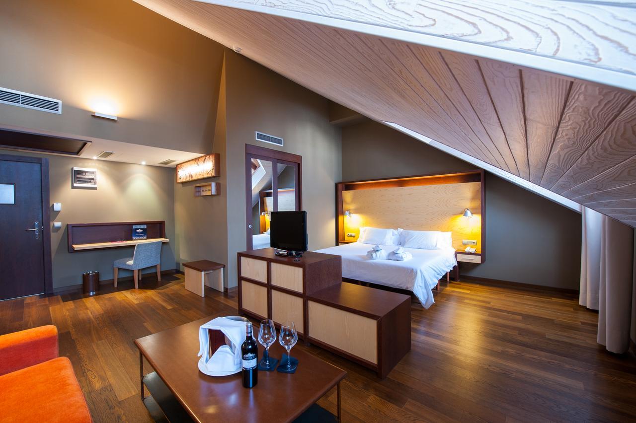 Sommos Hotel Aneto Benasque Eksteriør billede